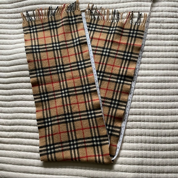 Burberry Lambs Wool Scarf - Picture 6 of 6